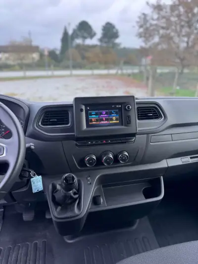 Renault Master 2022 - 23500 EUR, 72729 km - AUTO.MOTO.pt - 72729km - foto 11 de 17