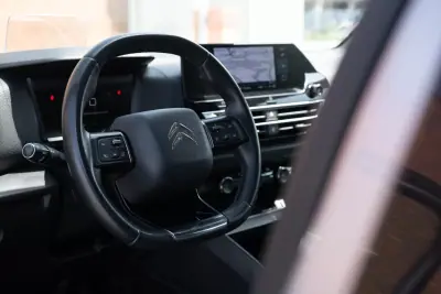 Citroën C4 2022 - 19450 EUR, 80400 km - AUTO.MOTO.pt - 80400km - foto 7 de 19