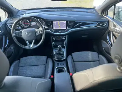 Opel Astra Sports Tourer 2018 - 12984 EUR, 97000 km - AUTO.MOTO.pt - 97000km - foto 4 de 26