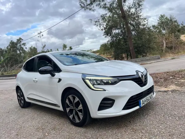 Renault Clio 2021 - 13750 EUR, 170210 km - 170210km - foto 18 de 41