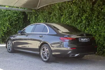 Mercedes-Benz E 300 2020 - 34900 EUR, 96000 km - AUTO.MOTO.pt - 96000km - foto 10 de 17