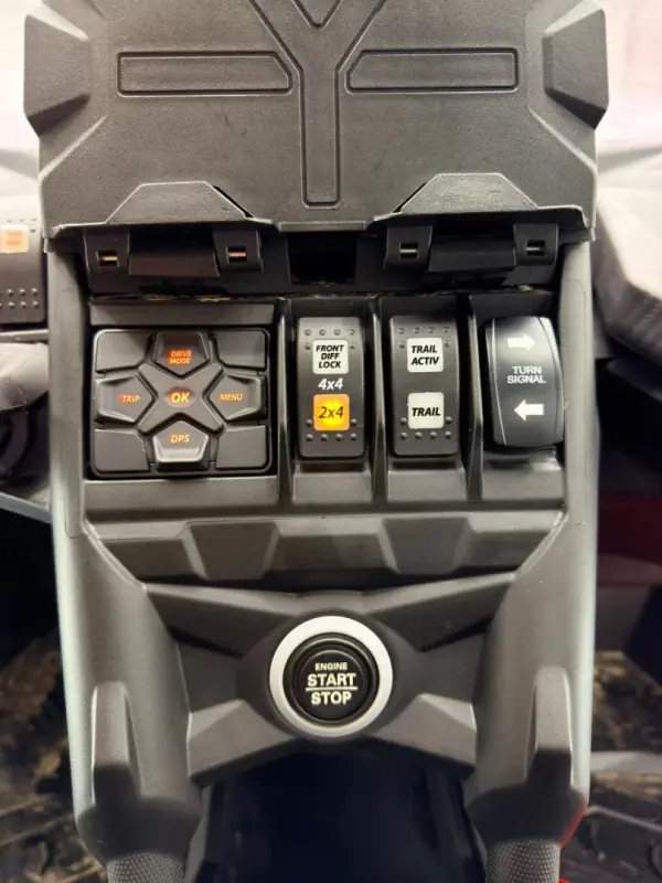 Can-Am Maverick X3 2026 - 35000 EUR, 200 km - AUTO.MOTO.pt - 200km - foto 18 de 24