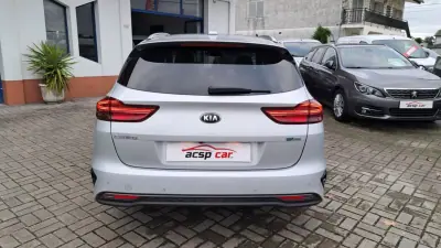 Kia Ceed 2021 — foto 6 de 39