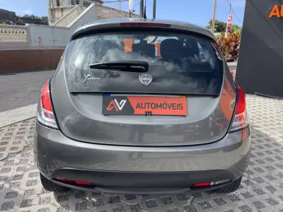 Lancia Ypsilon 2011 - 5950 EUR, 184167 km - 184167km - foto 6 de 12