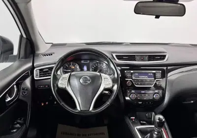 Nissan Qashqai 2015 - 13750 EUR, 96000 km - AUTO.MOTO.pt - 96000km - foto 20 de 45