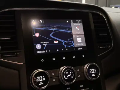 Renault Mégane Sport Tourer 2021 - 14990 EUR, 171050 km - AUTO.MOTO.pt - 171050km - foto 24 de 32