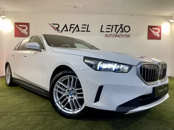 BMW i5 2024 - 48750 EUR, 66000 km - AUTO.MOTO.pt - 66000km - foto 5 de 42