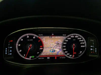 SEAT Leon ST 2019 - 27900 EUR, 87000 km - AUTO.MOTO.pt - 87000km - foto 13 de 23