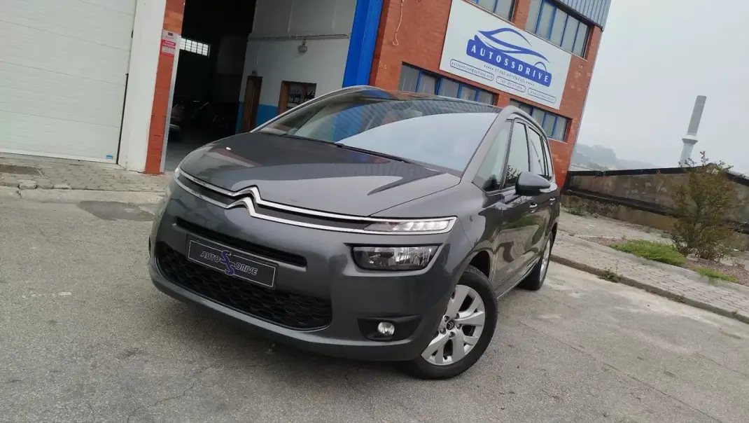 Citroën C4 Grand Picasso 2014 - 10500 EUR, 171000 km - AUTO.MOTO.pt - 171000km - foto 12 de 14