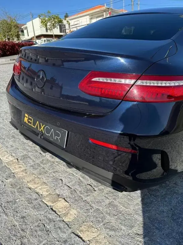 Mercedes-Benz E 220 2017 - 29990 EUR, 215000 km - AUTO.MOTO.pt - 215000km - foto 23 de 34