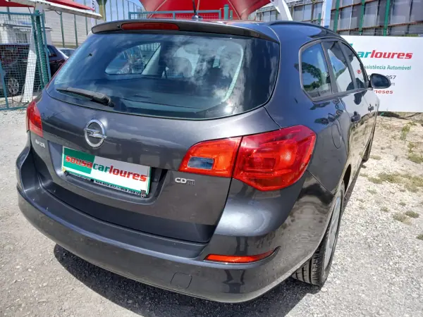 Opel Astra Sports Tourer 2011 - 6750 EUR, 153222 km - AUTO.MOTO.pt - 153222km - foto 9 de 25