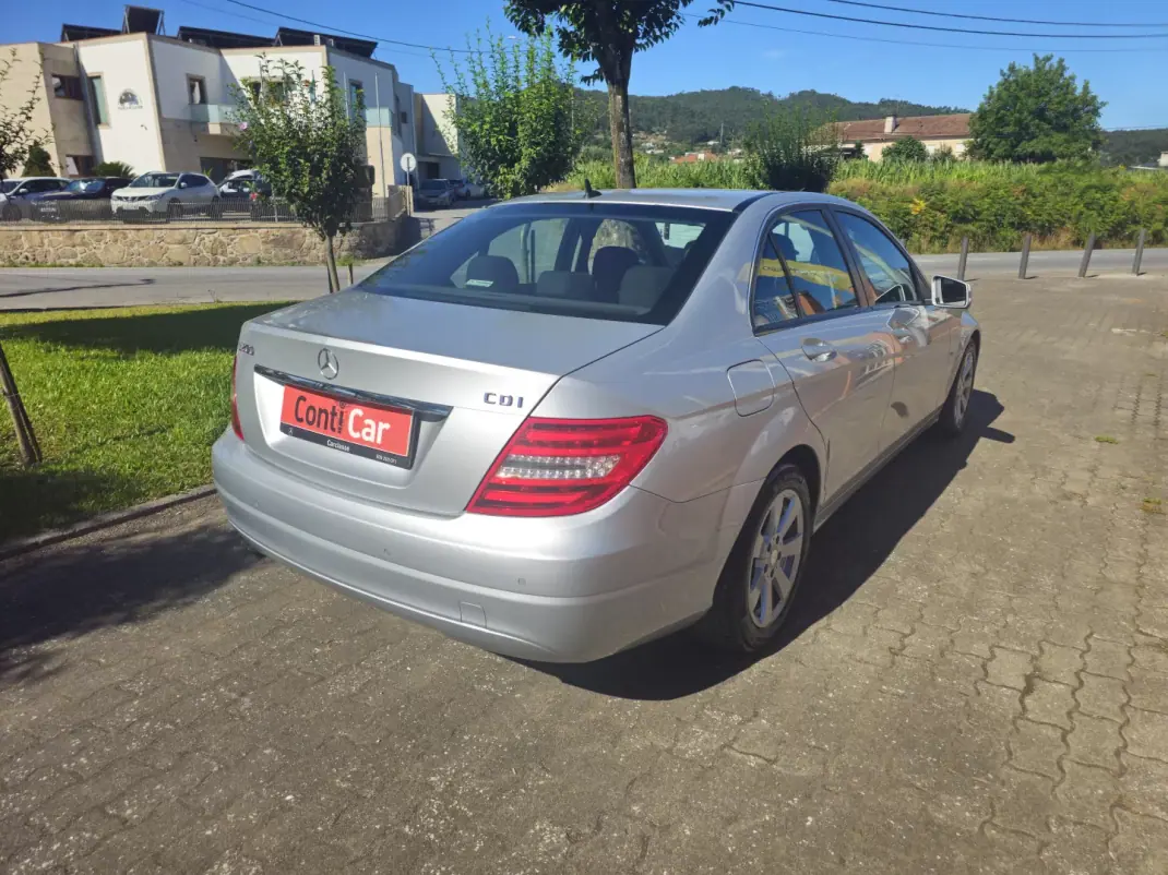 Mercedes-Benz C 200 2012 - 11990 EUR, 201378 km - 201378km - foto 4 de 12