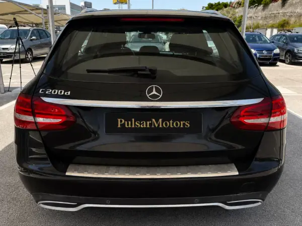 Mercedes-Benz C 200 2016 - 16900 EUR, 183777 km - AUTO.MOTO.pt - 183777km - foto 3 de 10