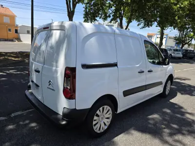 Citroën 2017 - 8990 EUR, 224125 km - AUTO.MOTO.pt - 224125km - foto 2 de 13
