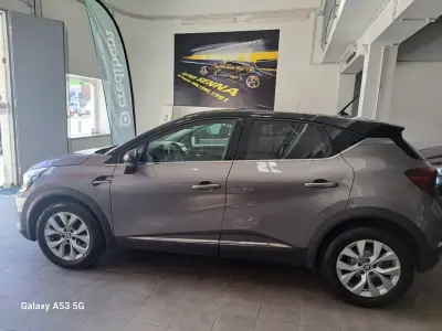 Renault Captur 2022 - 15990 EUR, 50011 km - AUTO.MOTO.pt - 50011km - foto 3 de 18