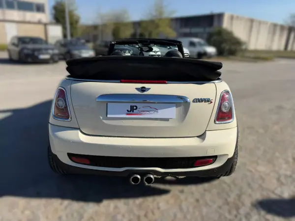 MINI 2010 - 13900 EUR, 126600 km - AUTO.MOTO.pt - 126600km - foto 6 de 18