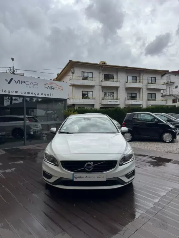 Volvo V60 2.4 D6 R-Design AWD Phev 2017 Hybrid Plug-In