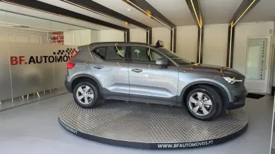 Volvo XC 40 2018 - 21900 EUR, 36539 km - AUTO.MOTO.pt - 36539km - foto 8 de 52