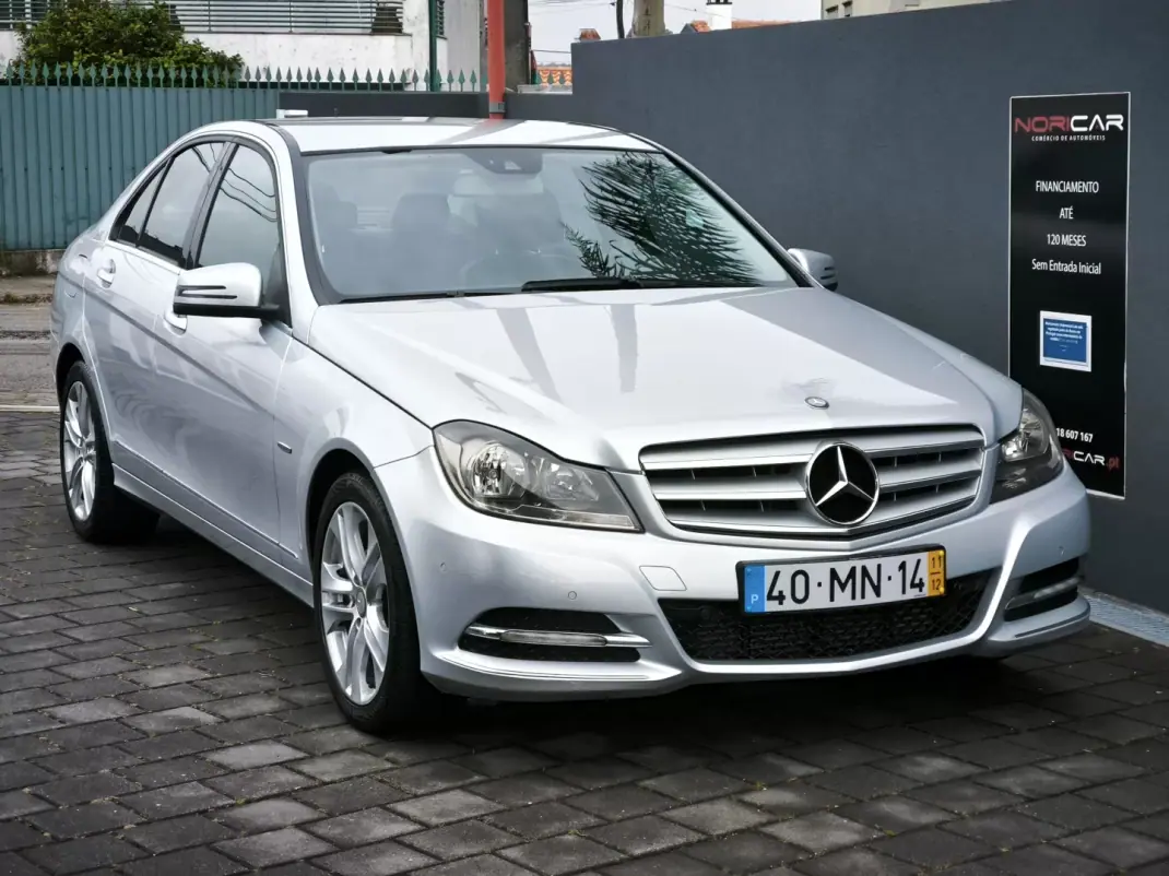 Mercedes-Benz C 220 2011 - 8950 EUR, 430000 km - AUTO.MOTO.pt - 430000km - foto 17 de 52