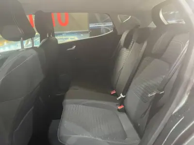 Ford Fiesta 2021 - 13999 EUR, 80000 km - AUTO.MOTO.pt - 80000km - foto 31 de 46