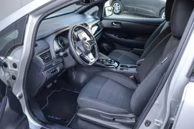 Nissan Leaf 2022 - 16500 EUR, 48298 km - AUTO.MOTO.pt - 48298km - foto 14 de 37