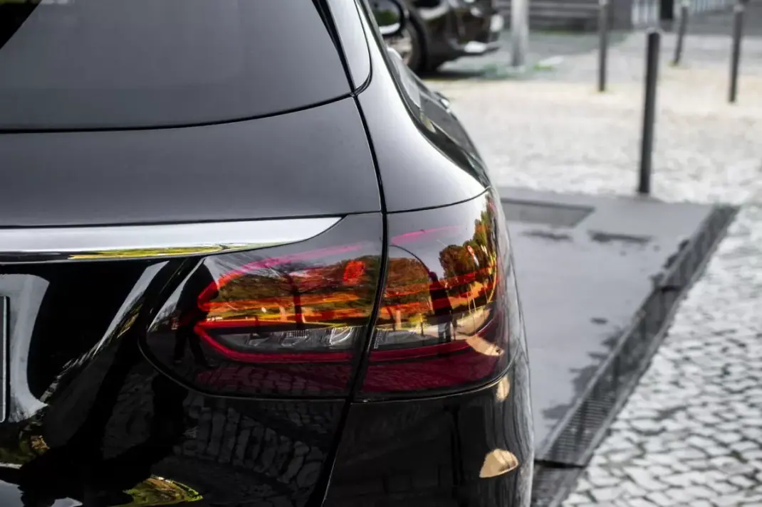 Mercedes-Benz C 200 2019 - 23990 EUR, 175346 km - AUTO.MOTO.pt - 175346km - foto 11 de 42
