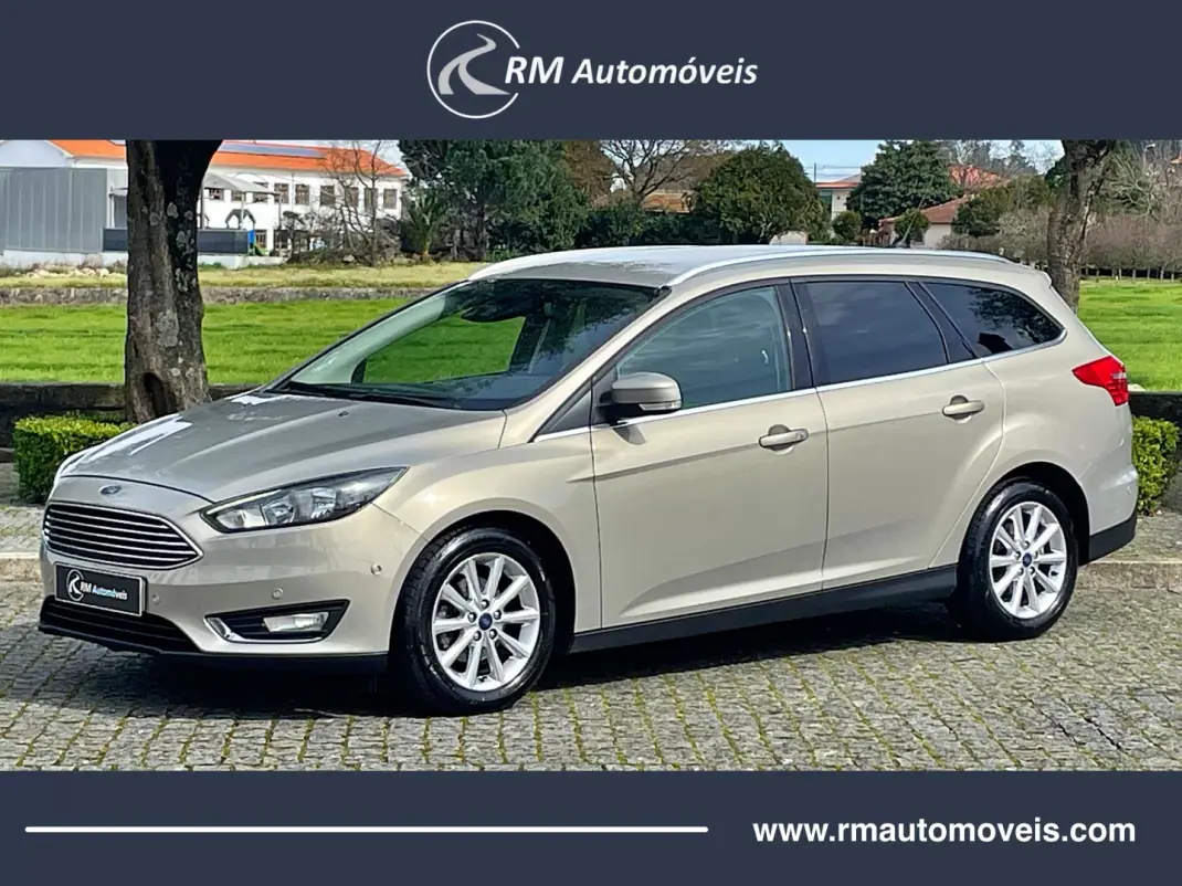 Ford Focus SW 2017 - 7750 EUR, 243000 km - AUTO.MOTO.pt - 243000km - foto 1 de 39