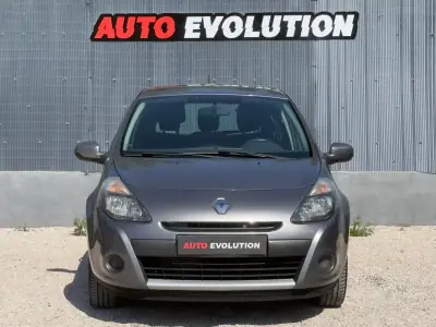 Renault Clio 2011 - 6450 EUR, 160000 km - AUTO.MOTO.pt - 160000km - foto 13 de 13