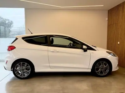 Ford Fiesta 2018 - 12500 EUR, 146800 km - AUTO.MOTO.pt - 146800km - foto 14 de 78