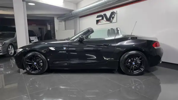 BMW Z4 2013 - 27990 EUR, 98000 km - AUTO.MOTO.pt - 98000km - foto 2 de 38