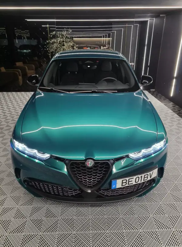 Alfa Romeo Tonale 2023 - 29750 EUR, 29600 km - AUTO.MOTO.pt - 29600km - foto 9 de 34