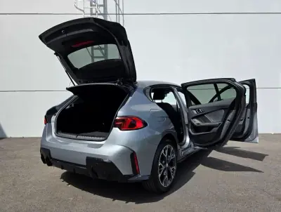 BMW 116 2025 - 30500 EUR, 14400 km - AUTO.MOTO.pt - 14400km - foto 8 de 39