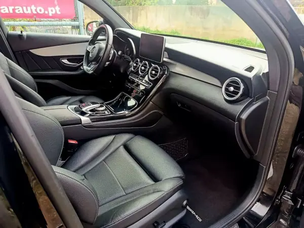 Mercedes-Benz GLC 250 2017 - 35000 EUR, 152236 km - AUTO.MOTO.pt - 152236km - foto 22 de 26