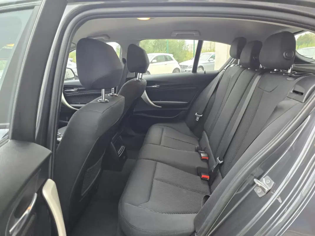BMW 116 2019 - 18450 EUR, 87000 km - AUTO.MOTO.pt - 87000km - foto 9 de 17