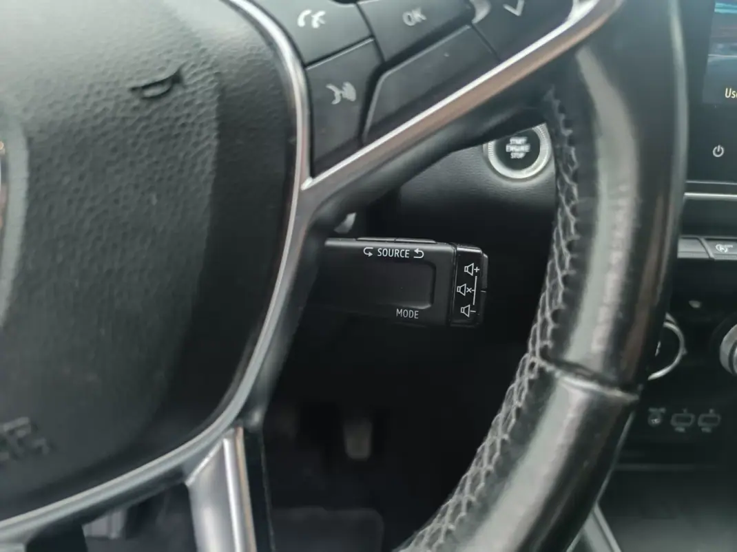 Renault Captur 2020 - 14900 EUR, 196207 km - AUTO.MOTO.pt - 196207km - foto 31 de 34