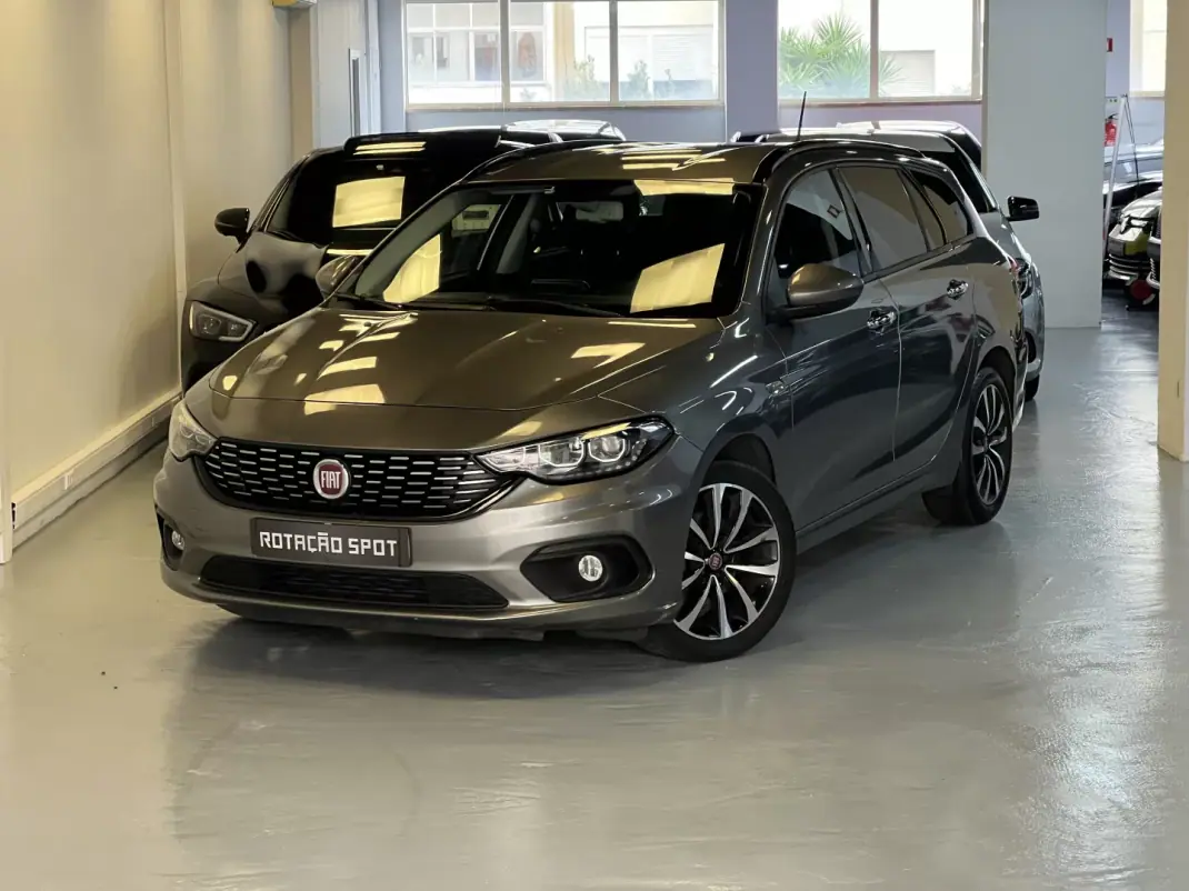 Fiat Tipo Station Wagon 2017 - 9490 EUR, 120000 km - AUTO.MOTO.pt - 120000km - foto 27 de 30