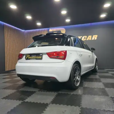 Audi A1 Sportback 2013 - 14250 EUR, 180000 km - AUTO.MOTO.pt - 180000km - foto 10 de 13