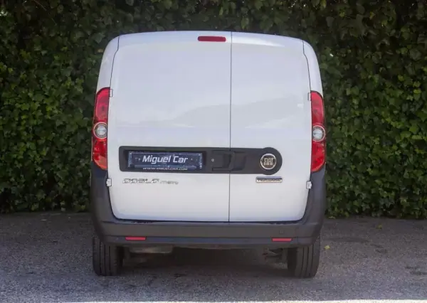 Fiat Doblo 2021 - 12900 EUR, 169000 km - AUTO.MOTO.pt - 169000km - foto 9 de 15