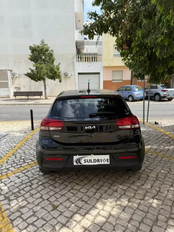 Kia Rio 2021 - 17250 EUR, 35000 km - AUTO.MOTO.pt - 35000km - foto 6 de 11