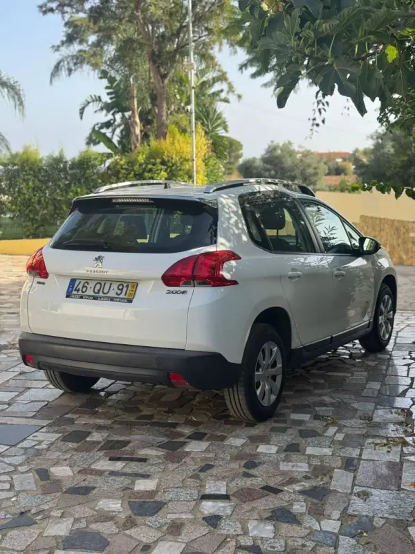 Peugeot 2008 2016 - 10900 EUR, 136445 km - AUTO.MOTO.pt - 136445km - foto 2 de 7