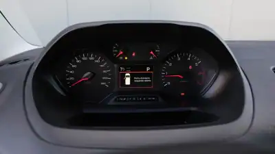 Peugeot Partner L2 caixa automática 130cv 2019 - 17900 EUR, 163000 km - AUTO.MOTO.pt - 163000km - foto 14 de 30