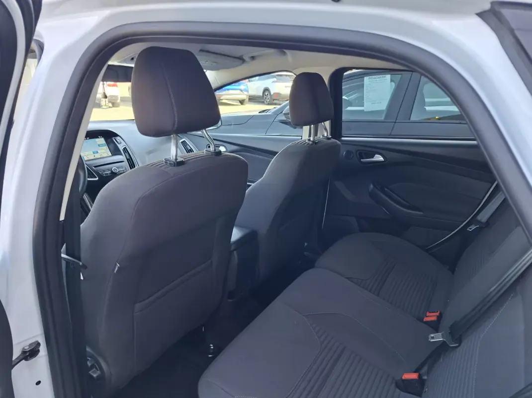 Ford Focus 2017 - 11500 EUR, 55000 km - AUTO.MOTO.pt - 55000km - foto 16 de 32