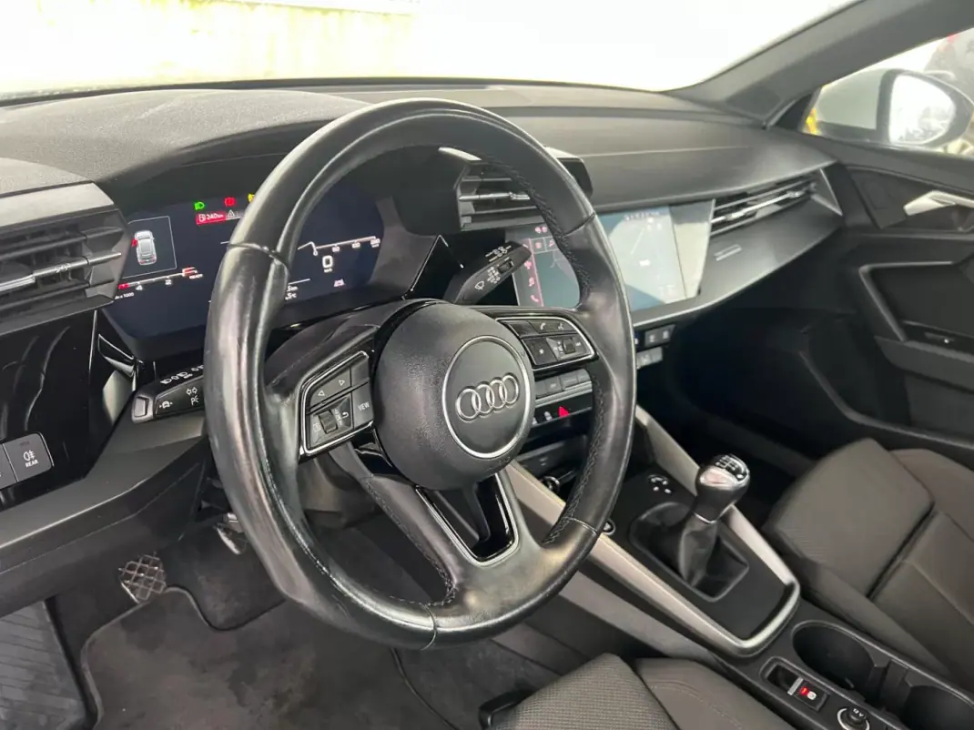 Audi A3 Sportback 2021 - 26750 EUR, 157200 km - AUTO.MOTO.pt - 157200km - foto 10 de 16