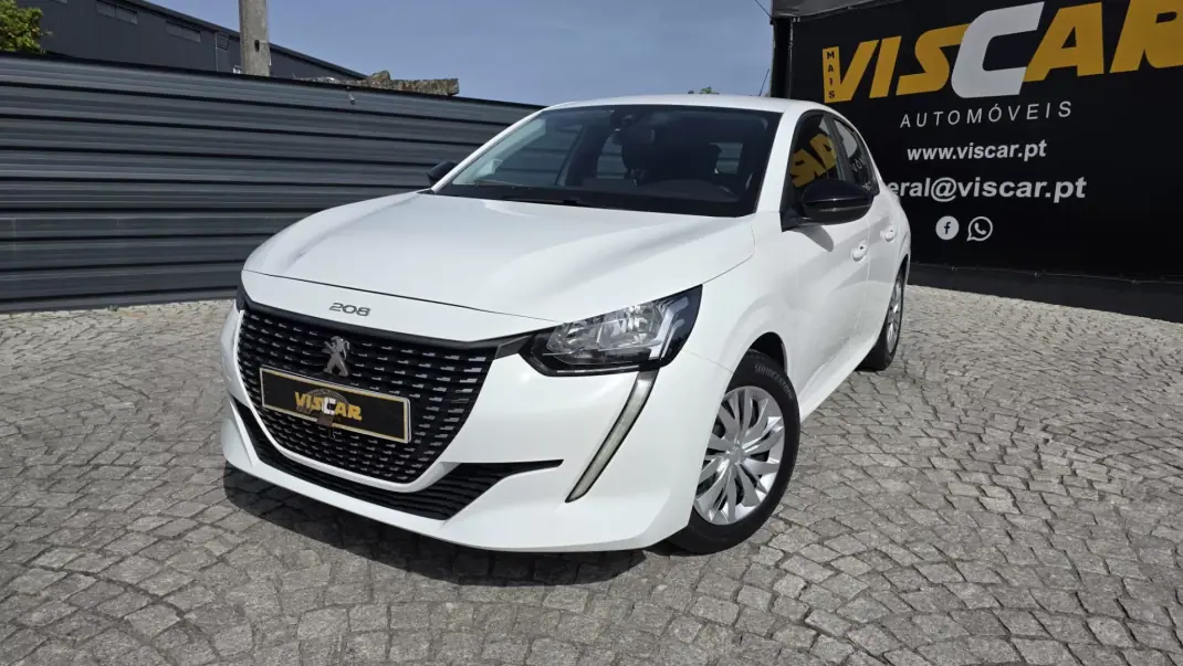 Peugeot 208 2022 - 13990 EUR, 49000 km - AUTO.MOTO.pt - 49000km - foto 1 de 24