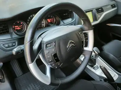 Citroën C5 Tourer 2014 - 8950 EUR, 249314 km - AUTO.MOTO.pt - 249314km - foto 26 de 37