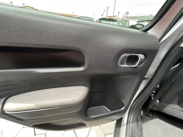 Citroën C4 Cactus 2020 - 14950 EUR, 72854 km - AUTO.MOTO.pt - 72854km - foto 13 de 18