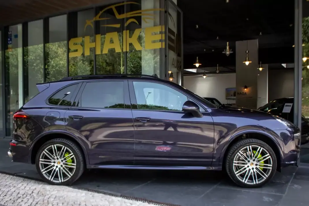 Porsche Cayenne 2016 - 42900 EUR, 139769 km - AUTO.MOTO.pt - 139769km - foto 5 de 49