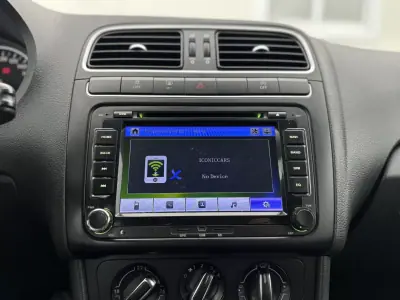 Volkswagen Polo 2010 - 7490 EUR, 151000 km - AUTO.MOTO.pt - 151000km - foto 23 de 30