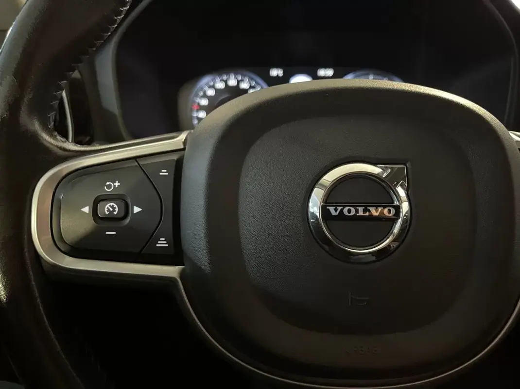 Volvo V60 2020 - 20950 EUR, 154000 km - AUTO.MOTO.pt - 154000km - foto 15 de 30