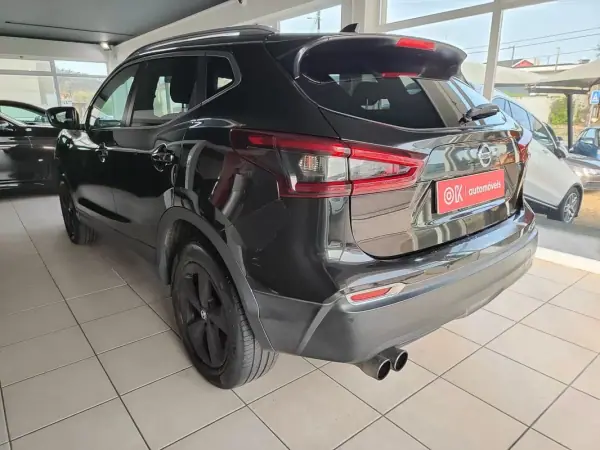 Nissan Qashqai 2017 - 15750 EUR, 155200 km - AUTO.MOTO.pt - 155200km - foto 7 de 37